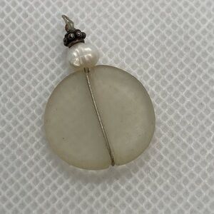 Clear sea glass & Pearl pendant 3/4 inch